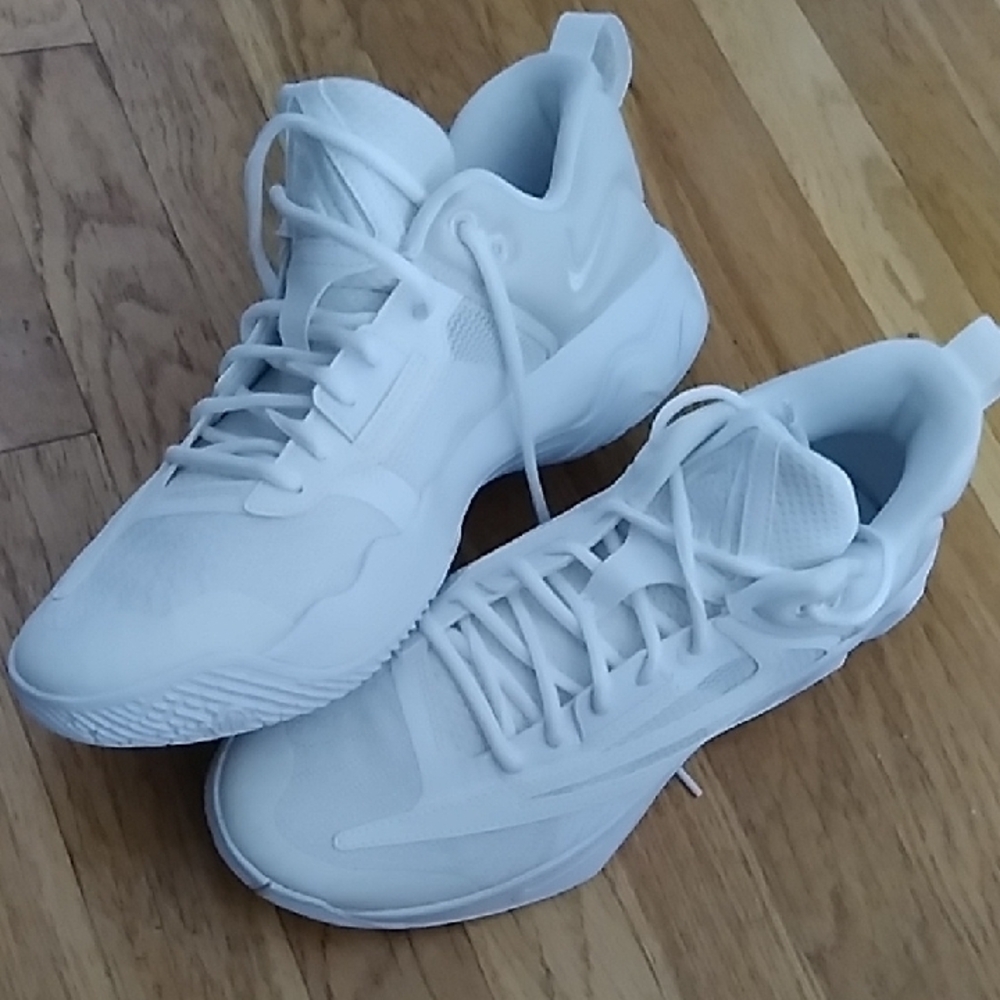 Nike Giannis Immortality 3 White Shoes - Picture 2 of 9